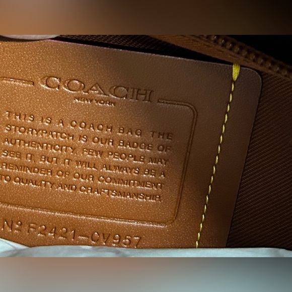 COACH GOTHAM DUFFLE 45/DARK RUBY - Picture 11 of 11